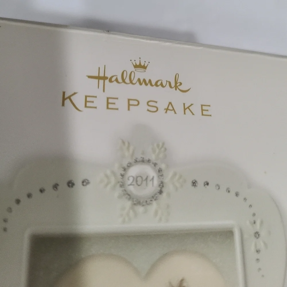 Hallmark Keepsake Ornament 2011 photo frame  First Christmas Together